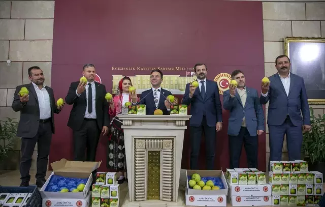 Meclis'te 'Gürsu armudu' tanıtımı Meclis'te 'Gürsu armudu' tanıtımı