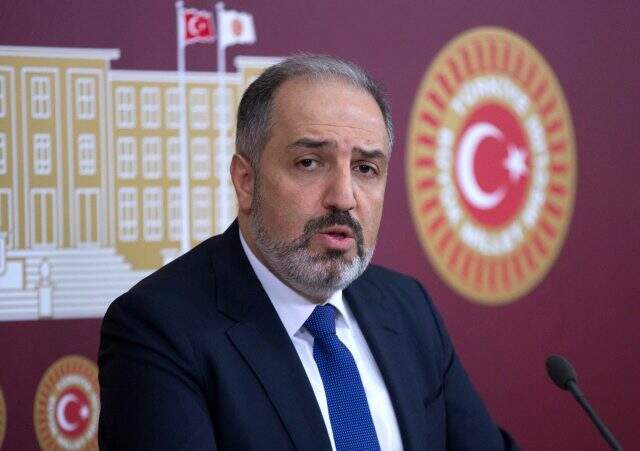 Son Dakika: AK Partili Mustafa Yeneroğlu, Cumhurbaşkanı Erdoğan'ın çağrısı üzerine partisinden istifa etti