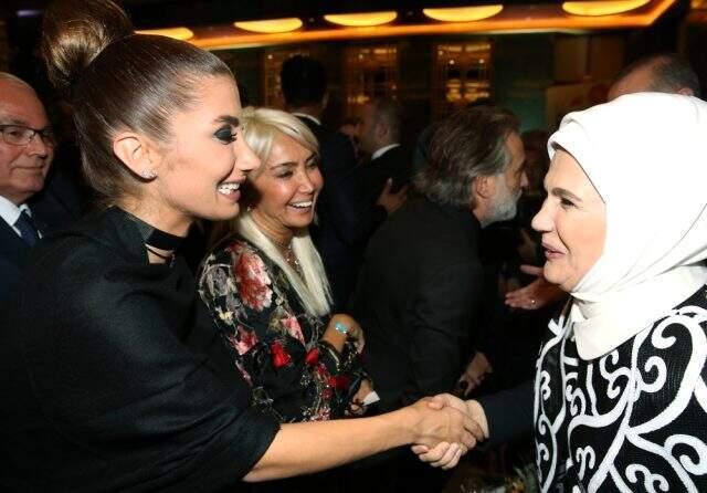 Ünlü isimler, Cumhurbaşkanının ev sahipliğinde gerçekleşen 29 Ekim davetine akın etti