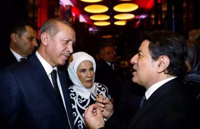 Ünlü isimler, Cumhurbaşkanının ev sahipliğinde gerçekleşen 29 Ekim davetine akın etti