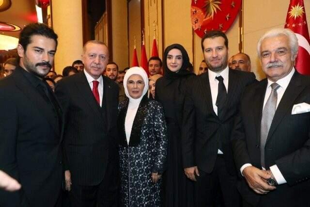 Ünlü isimler, Cumhurbaşkanının ev sahipliğinde gerçekleşen 29 Ekim davetine akın etti