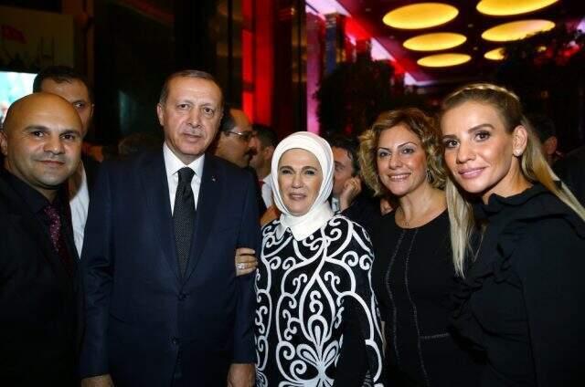 Ünlü isimler, Cumhurbaşkanının ev sahipliğinde gerçekleşen 29 Ekim davetine akın etti