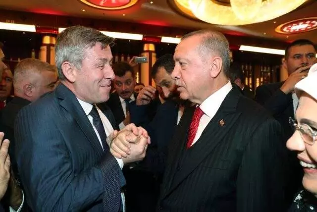 Ünlü isimler, Cumhurbaşkanının ev sahipliğinde gerçekleşen 29 Ekim davetine akın etti