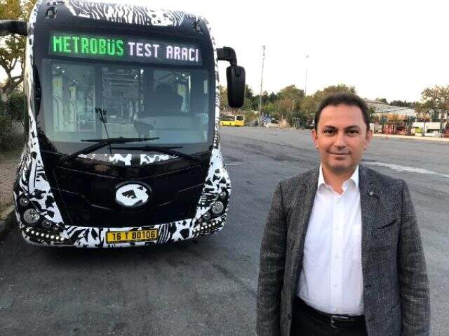 Yolcu kapasitesi 280 olan yeni metrobüs aracı test ediliyor