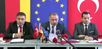 Recep Kara: Almanya'da bir Türk'e şiddet uyguladığı öne sürülen polislere protesto - KÖLN Recep Kara: Almanya'da bir Türk'e şiddet uyguladığı öne sürülen polislere protesto - KÖLN