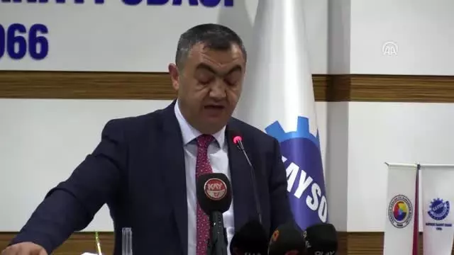 Büyüksimitci: Bankaların reel sektör gibi karlarından fedakarlık yapması gerekiyor
