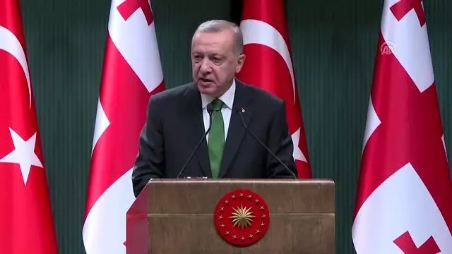 Cumhurbaşkanı Erdoğan: 'Gürcistan ile bağlarımızın sadece boru hatları ve demir yollarından ibaret... Cumhurbaşkanı Erdoğan: 'Gürcistan ile bağlarımızın sadece boru hatları ve demir yollarından ibaret...