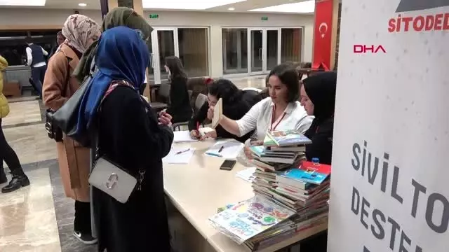 Erzurum bu konserin biletleri parayla değil kitapla Erzurum bu konserin biletleri parayla değil kitapla