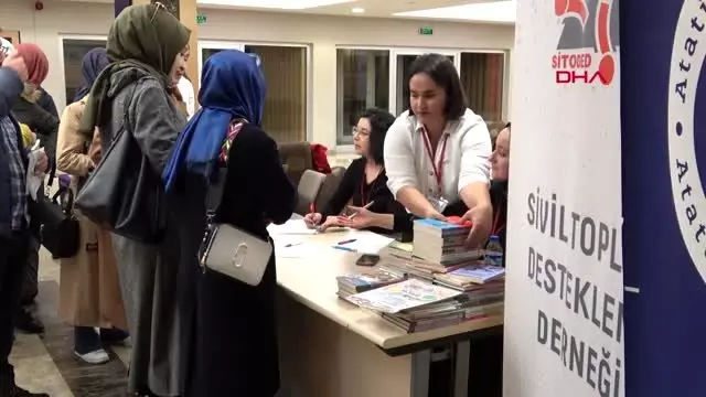 Erzurum bu konserin biletleri parayla değil kitapla Erzurum bu konserin biletleri parayla değil kitapla