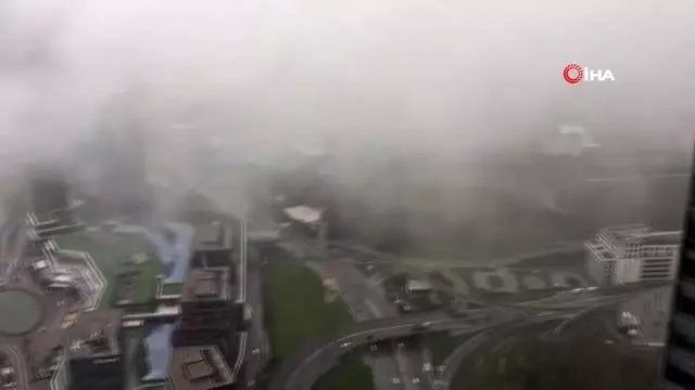 İstanbul'da beklenen yağmur başladı İstanbul'da beklenen yağmur başladı