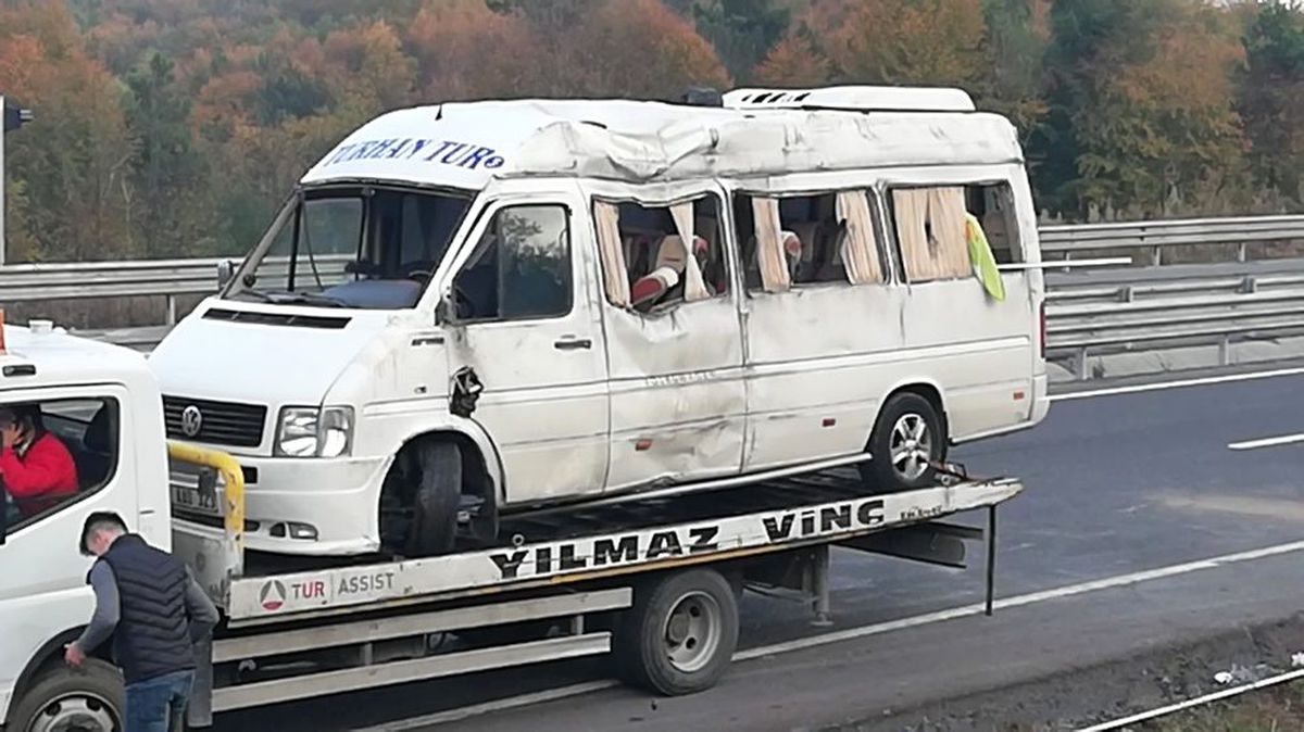 Zonguldak'ta madencileri taşıyan işçi servisi kaza yaptı: 1'i ağır 14 yaralı