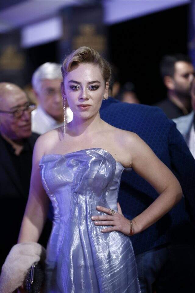 Altın Portakal Film Festivali'nde kırmızı halıda ünlüler geçidi!