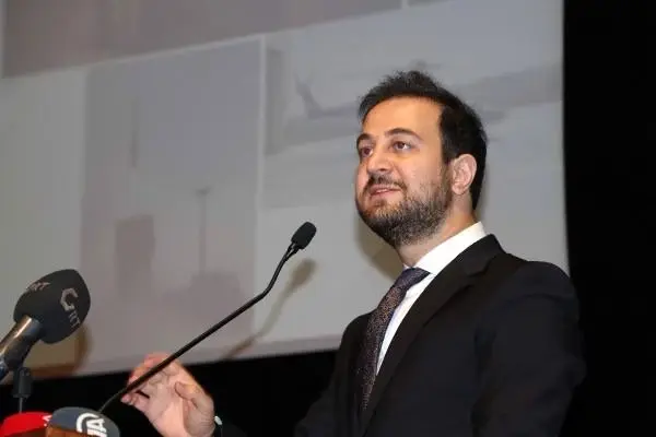 İsmail Demir: Bu badireleri başka ülke yaşasa belini doğrultamazdı