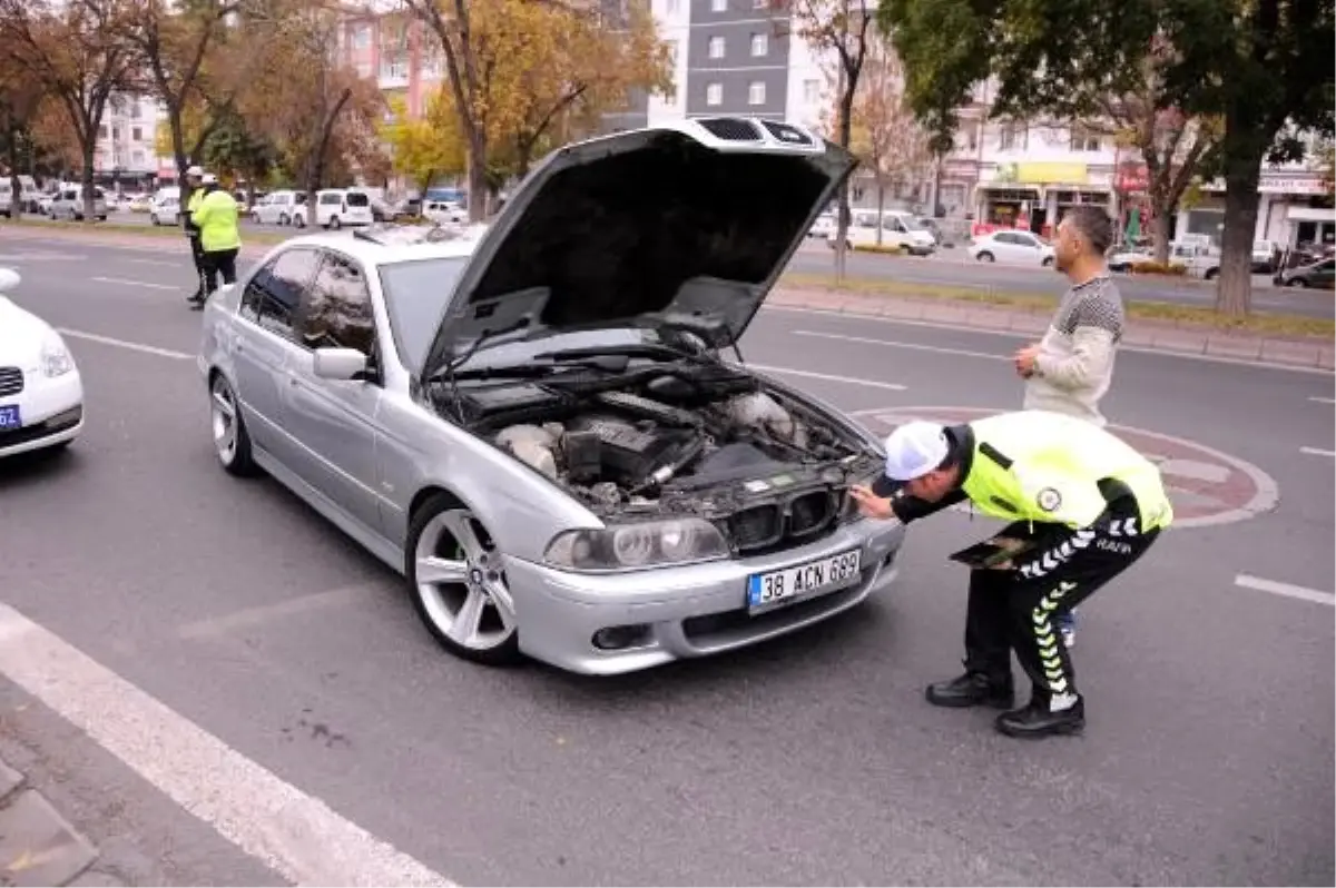 Kayseri'de 'çakar lamba' denetimi