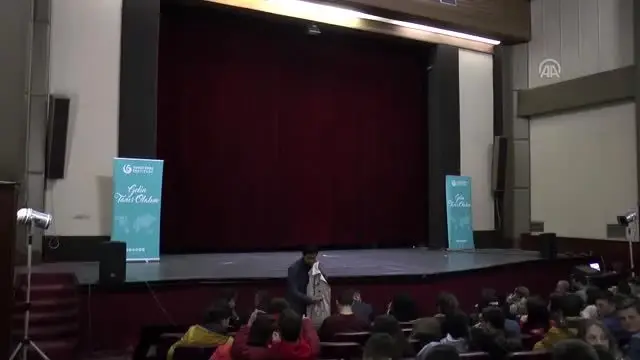 Kuzey Makedonya'da 'Sarıkamış Beyaz Hüzün' adlı oyun sahnelendi Kuzey Makedonya'da 'Sarıkamış Beyaz Hüzün' adlı oyun sahnelendi