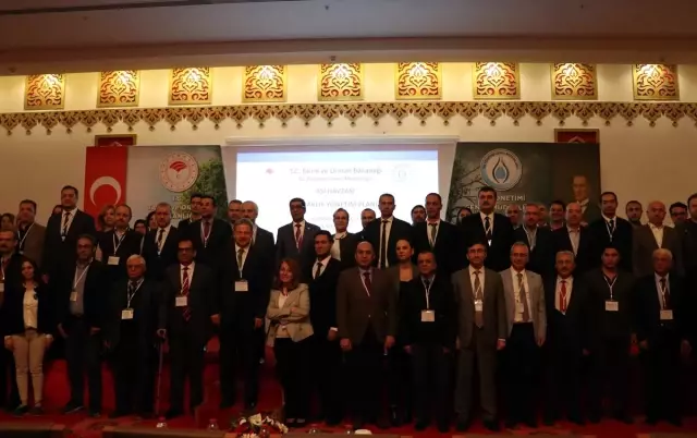 Su Yönetimi Genel Müdürü Dikmen: 'Su son derece sınırlı bir kaynaktır' Su Yönetimi Genel Müdürü Dikmen: 'Su son derece sınırlı bir kaynaktır'