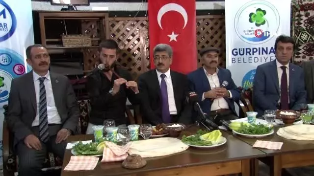 - Van'da asırlık 'dengbejlik' kültürü yeniden yaşatılıyor- Van Valisi ve Büyükşehir Belediye Başkan... - Van'da asırlık 'dengbejlik' kültürü yeniden yaşatılıyor- Van Valisi ve Büyükşehir Belediye Başkan...