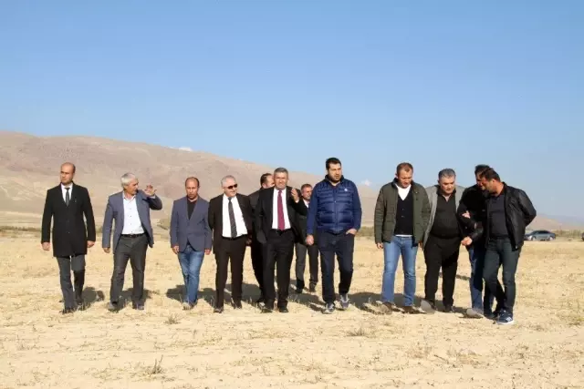 Van'da Tarıma Dayalı İhtisas OSB projesi hayata geçiyor Van'da Tarıma Dayalı İhtisas OSB projesi hayata geçiyor