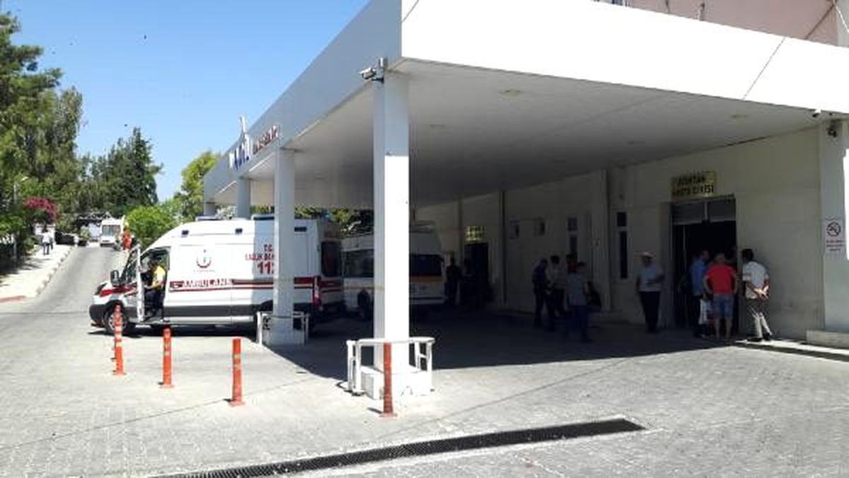 Babasının kullandığı pikabın altında kalan çocuk, hayatını kaybetti