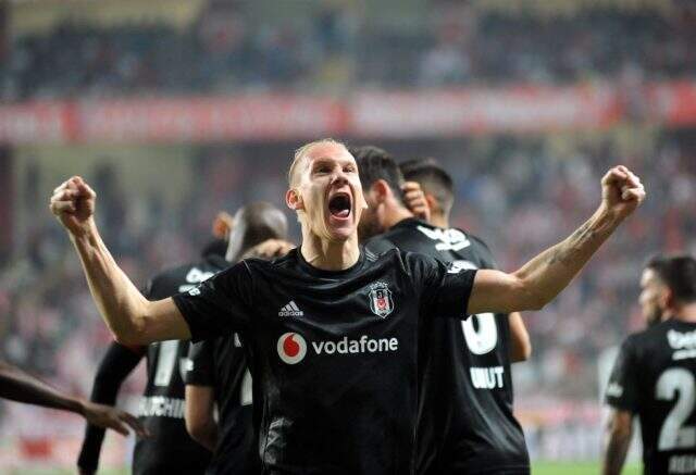 Beşiktaş, Antalyaspor'u 2-1 mağlup etti!