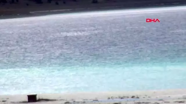 Burdur salda gölü sonbaharda da ilgi görüyor Burdur salda gölü sonbaharda da ilgi görüyor