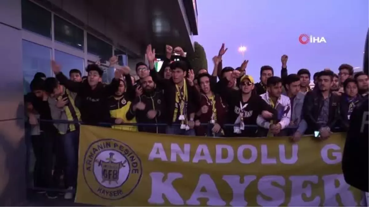 Fenerbahçe kafilesi Kayseri'de