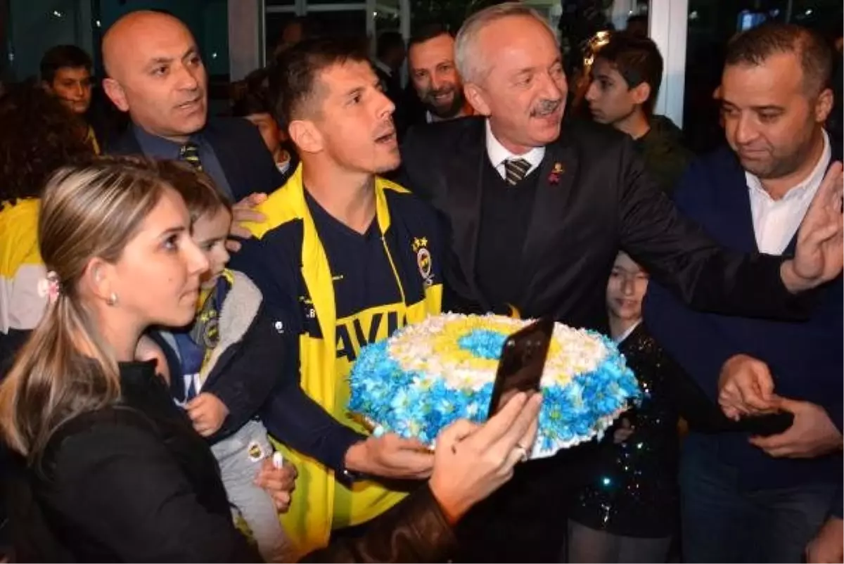 Fenerbahçe'ye Kayseri'de meşaleli karşılama