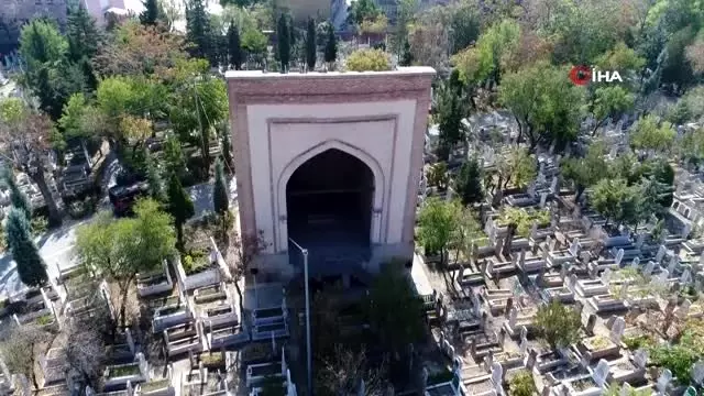 Konya'nın Kız Kulesi: 'Gömeç Hatun Türbesi' Konya'nın Kız Kulesi: 'Gömeç Hatun Türbesi'