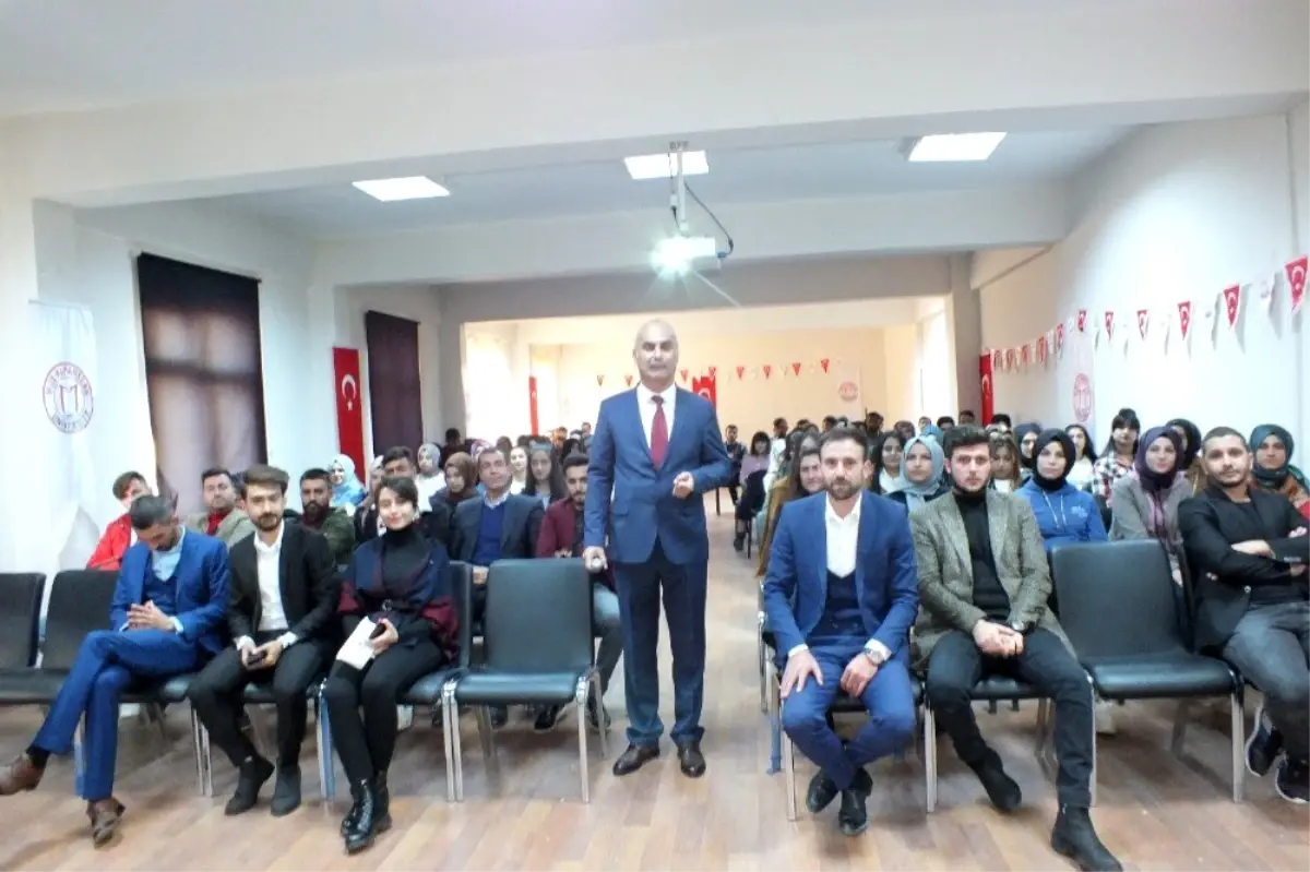 Malazgirt'te üniversite öğrencilerine bankacılık eğitim semineri verildi