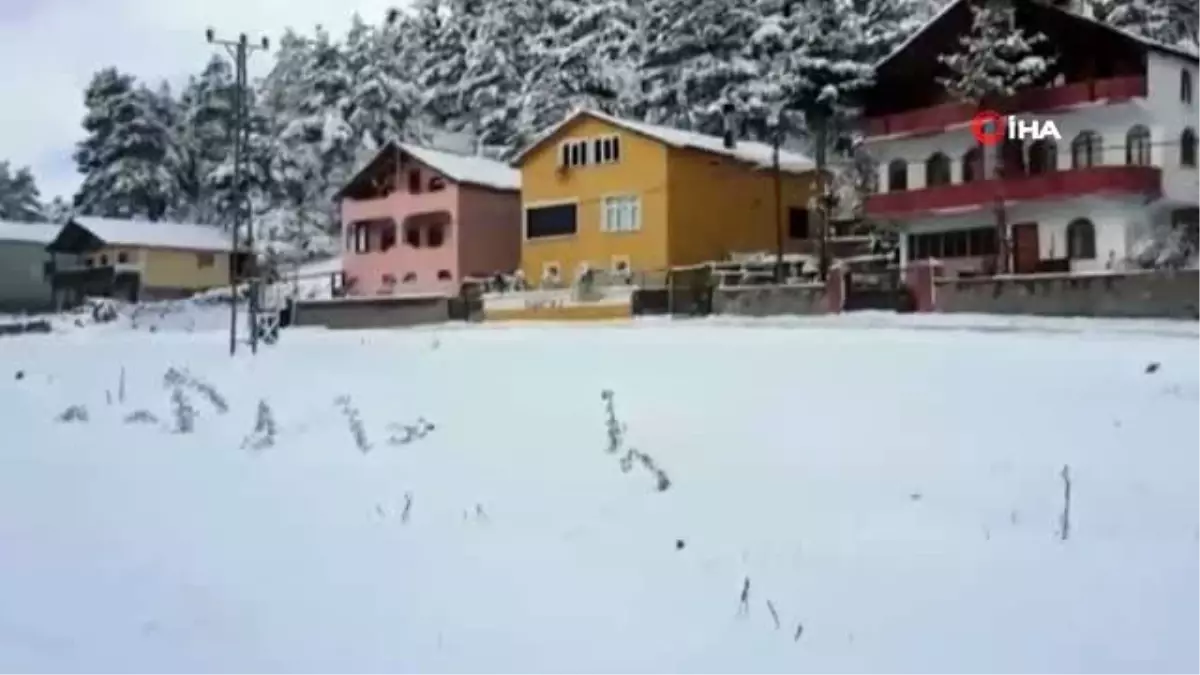 Sivas'ta mevsimin ilk karı yağdı