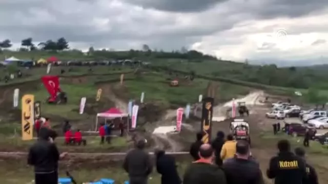 Tasarladığı off-road aracıyla zorlu parkurları aşıyor - ZONGULDAK Tasarladığı off-road aracıyla zorlu parkurları aşıyor - ZONGULDAK