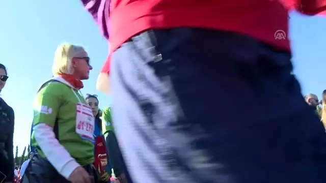 41. İstanbul Maratonu halk koşusundan renkli görüntüler (2)
