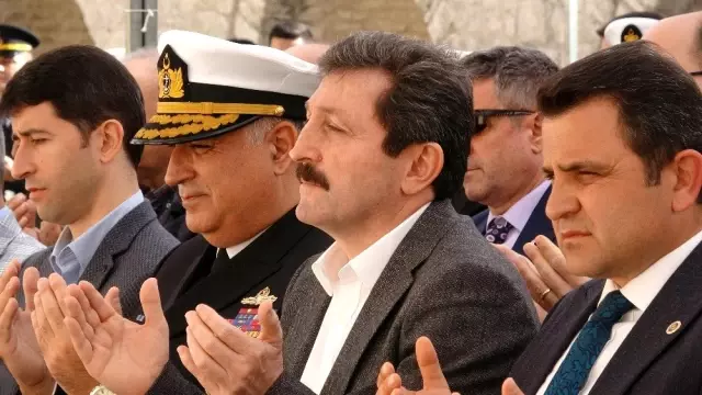 Çanakkale'nin ilk şehitleri anıldı Çanakkale'nin ilk şehitleri anıldı