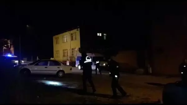 Çorum'da silahlı kavga: 3 yaralı Çorum'da silahlı kavga: 3 yaralı