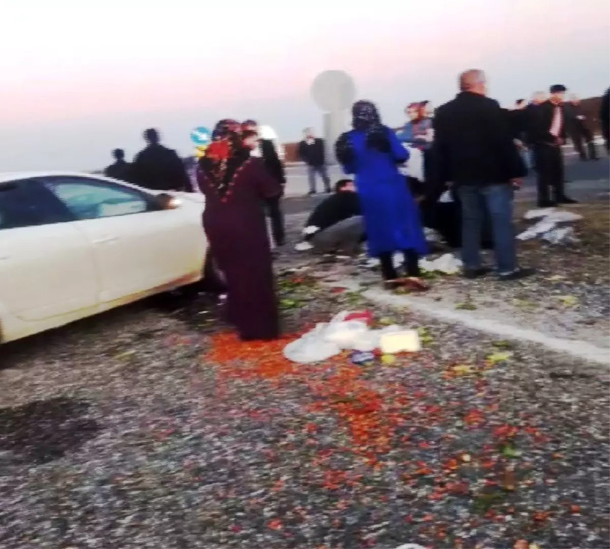 Diyarbakır'da trafik kazası: 2'si ağır 6 yaralı