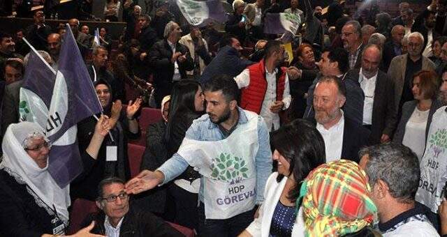 HDP'li Sezai Temelli'den skandal sözler: Bebek katili Öcalan'a 'Sayın' dedi!