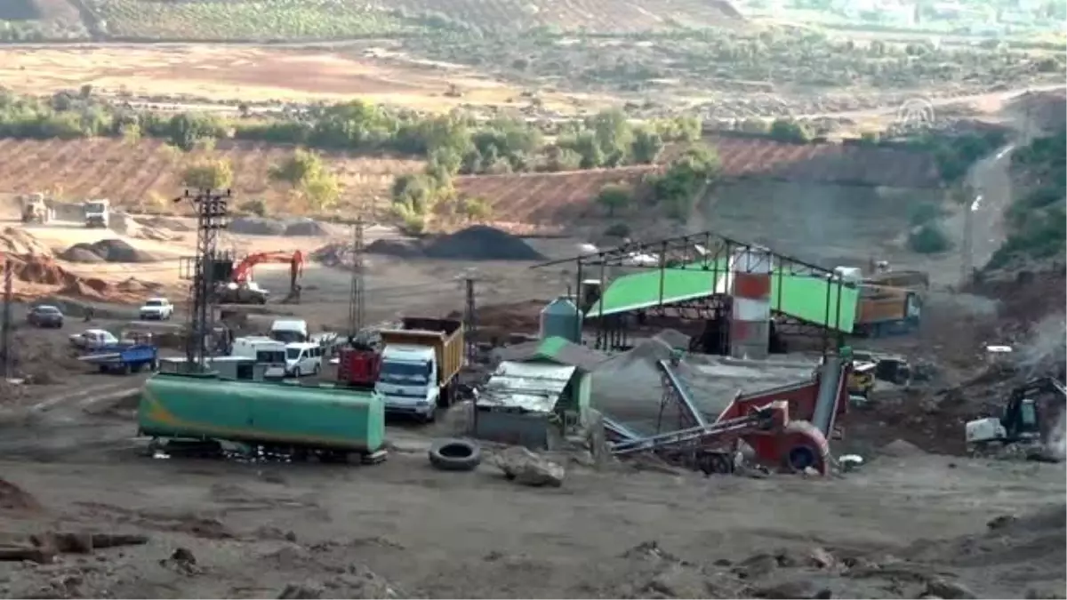 İslahiye Belediye Başkanı Vural’dan kilit taşı üretimine destek