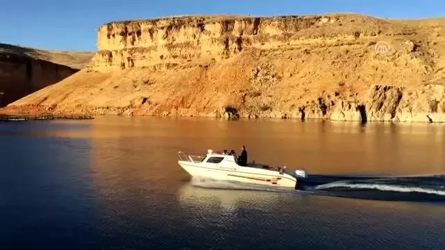Karaleylek ve Saklıkapı kanyonları doğa tutkunlarını bekliyor Karaleylek ve Saklıkapı kanyonları doğa tutkunlarını bekliyor