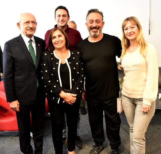 Kemal Kılıçdaroğlu, Cem Yılmaz'ı izlemeye gitti! Kuliste esprili anlar yaşandı