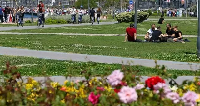 Meteoroloji duyurdu: Hava sıcaklıklıkları 2 ile 4 derece artacak Meteoroloji duyurdu: Hava sıcaklıklıkları 2 ile 4 derece artacak