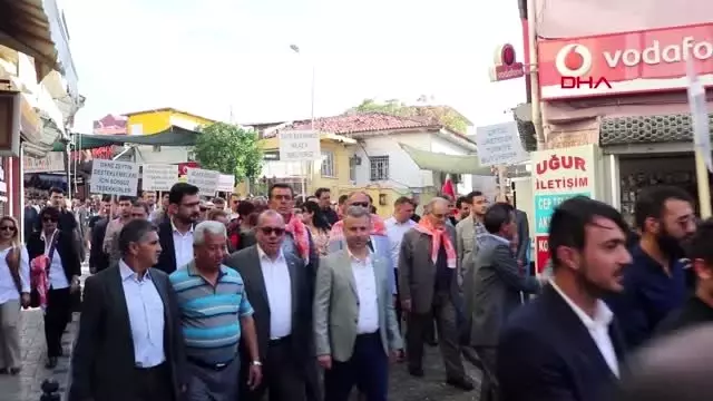 Muğla milas kaymakamı ilçede 54 zeytinyağı markası var Muğla milas kaymakamı ilçede 54 zeytinyağı markası var