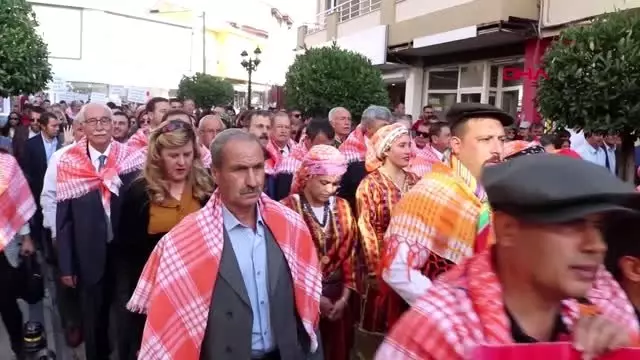 Muğla milas kaymakamı ilçede 54 zeytinyağı markası var Muğla milas kaymakamı ilçede 54 zeytinyağı markası var