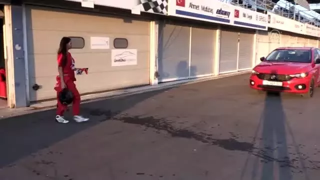 Öğretmen yarışçının hedefi dünya pistleri Öğretmen yarışçının hedefi dünya pistleri