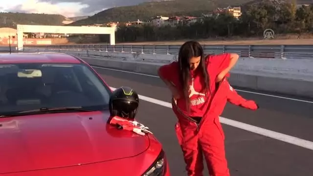 Öğretmen yarışçının hedefi dünya pistleri Öğretmen yarışçının hedefi dünya pistleri