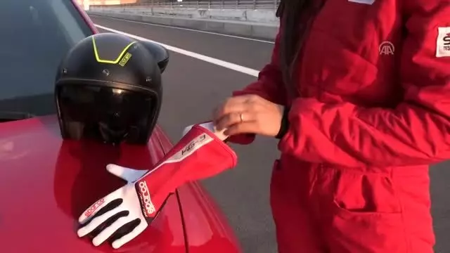 Öğretmen yarışçının hedefi dünya pistleri Öğretmen yarışçının hedefi dünya pistleri