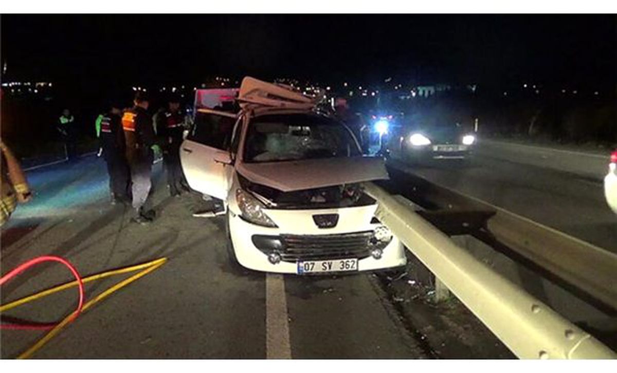Silivri'de feci kaza: 2 ölü 3 yaralı