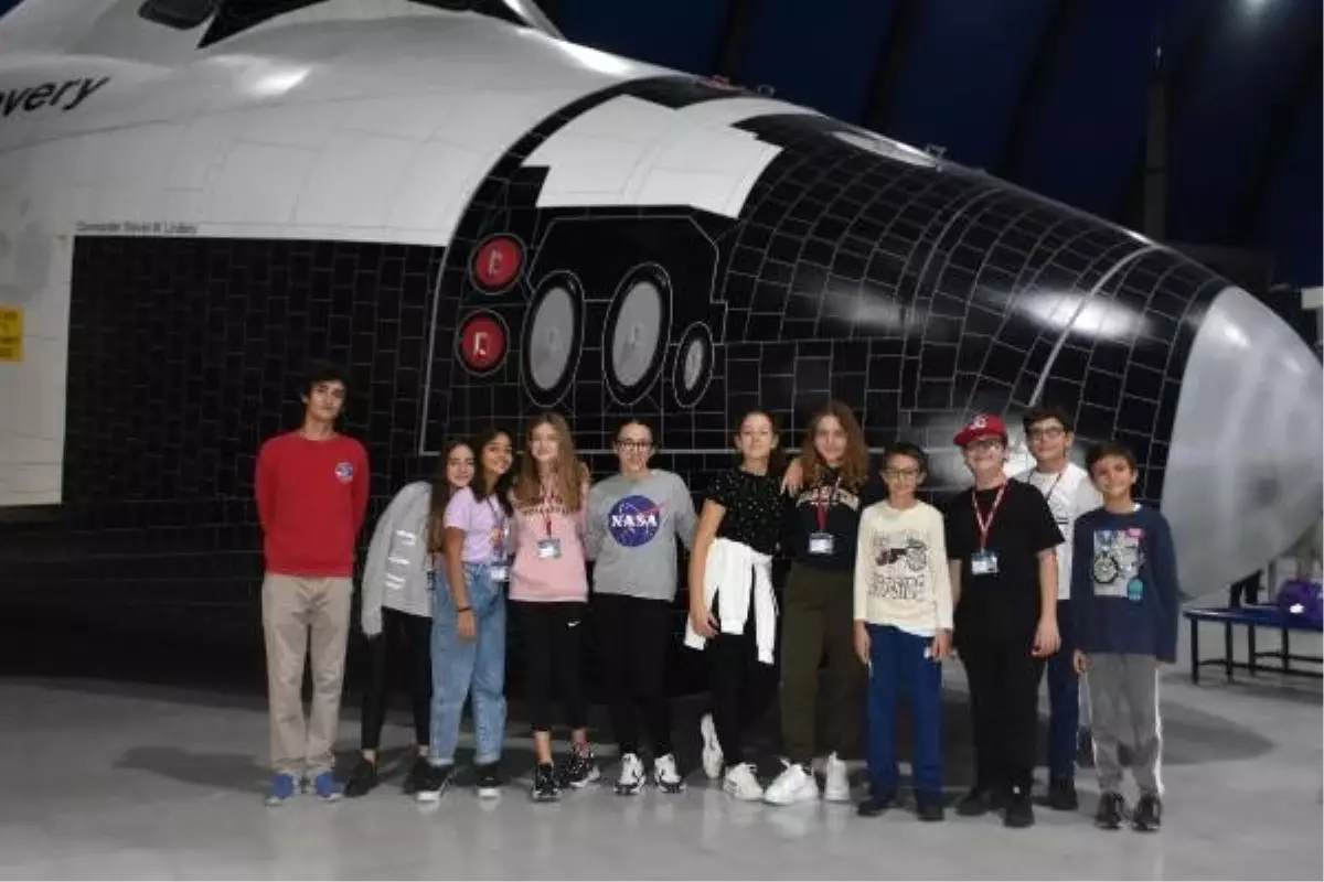 Uzay macerası için İzmir'e akın ediyorlar