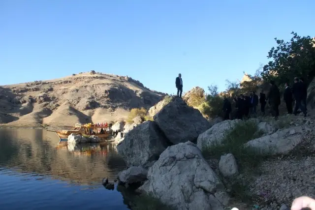 Yeni keşfedilen kanyonlara tekne ile tur Yeni keşfedilen kanyonlara tekne ile tur