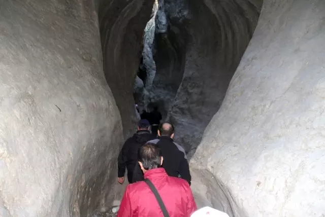 Yeni keşfedilen kanyonlara tekne ile tur