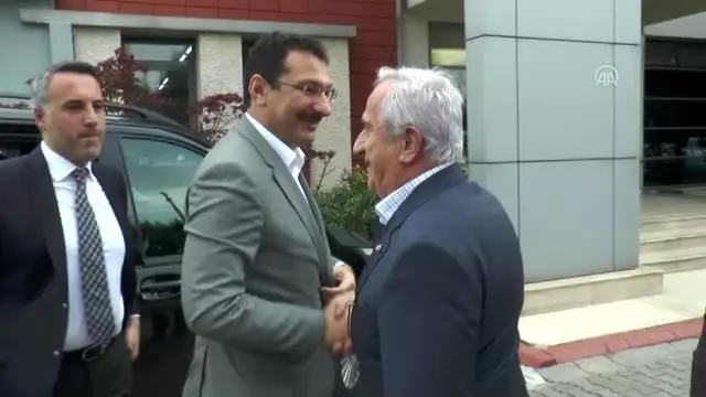 AK Partili Yavuz’dan fabrika ve üretim tesislerine ziyaret